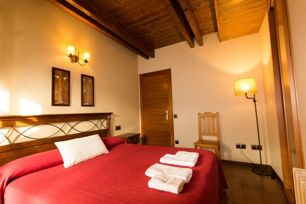 Apartamentos Casa Lavedan Трамакастилья-де-Тена Экстерьер фото