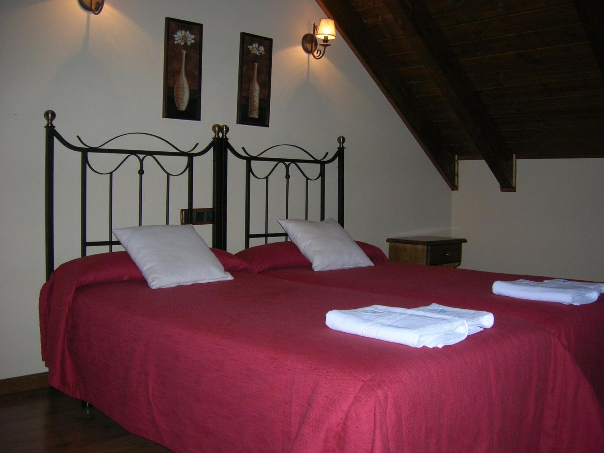 Apartamentos Casa Lavedan Трамакастилья-де-Тена Экстерьер фото