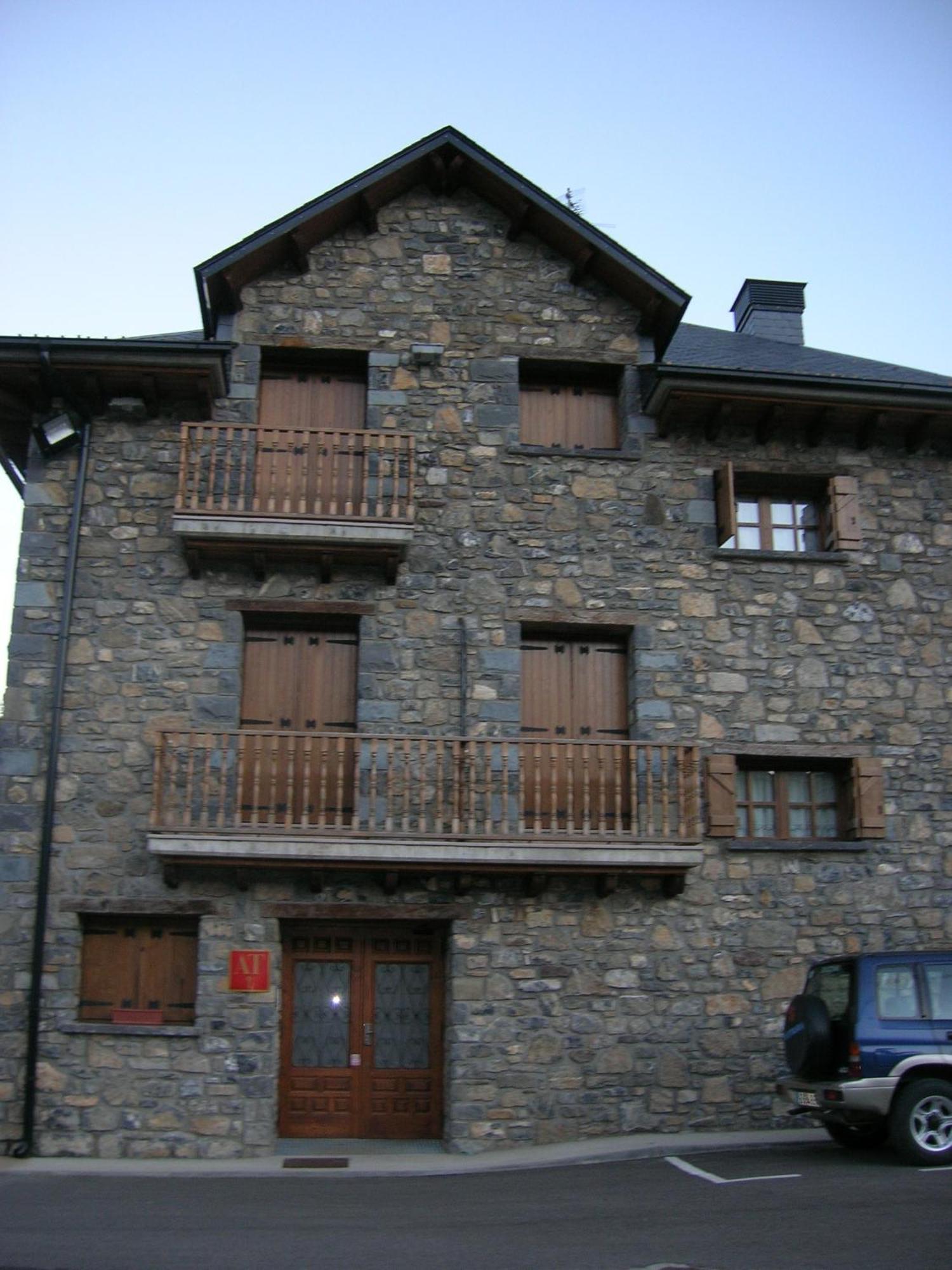 Apartamentos Casa Lavedan Трамакастилья-де-Тена Экстерьер фото