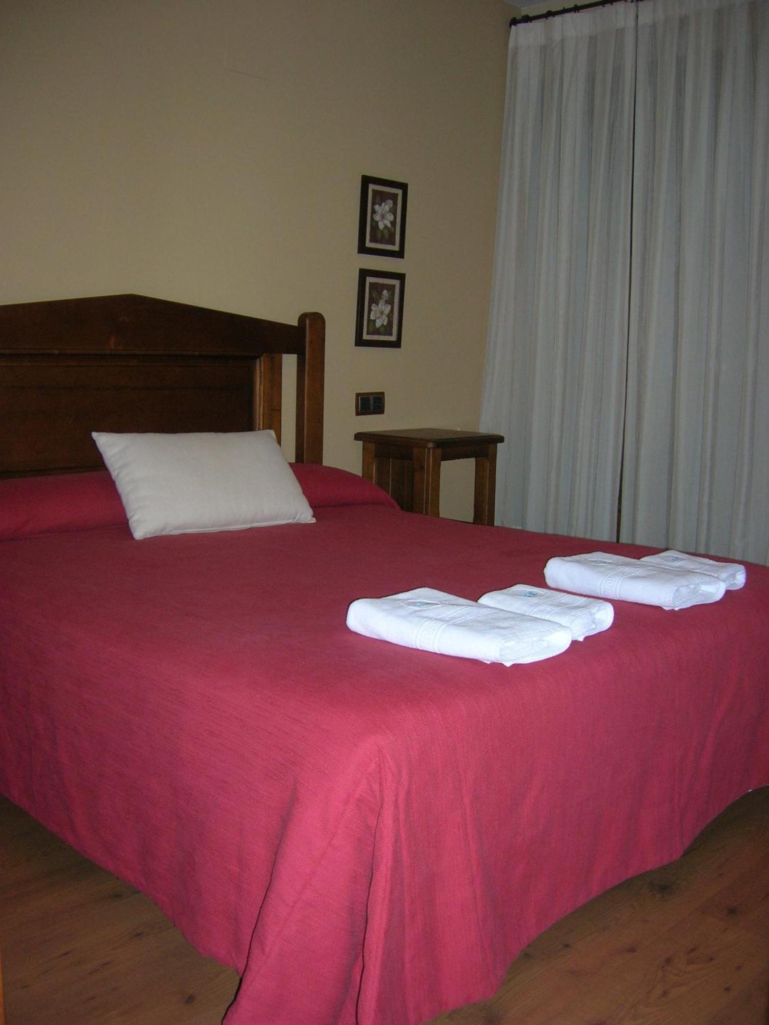 Apartamentos Casa Lavedan Трамакастилья-де-Тена Экстерьер фото