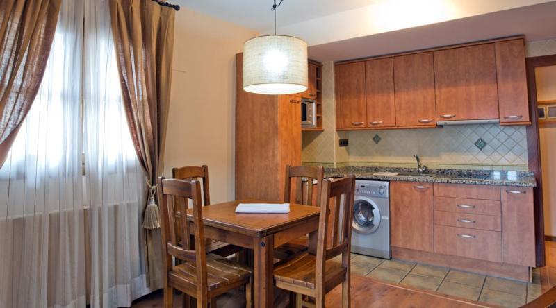 Apartamentos Casa Lavedan Трамакастилья-де-Тена Номер фото
