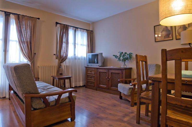 Apartamentos Casa Lavedan Трамакастилья-де-Тена Номер фото