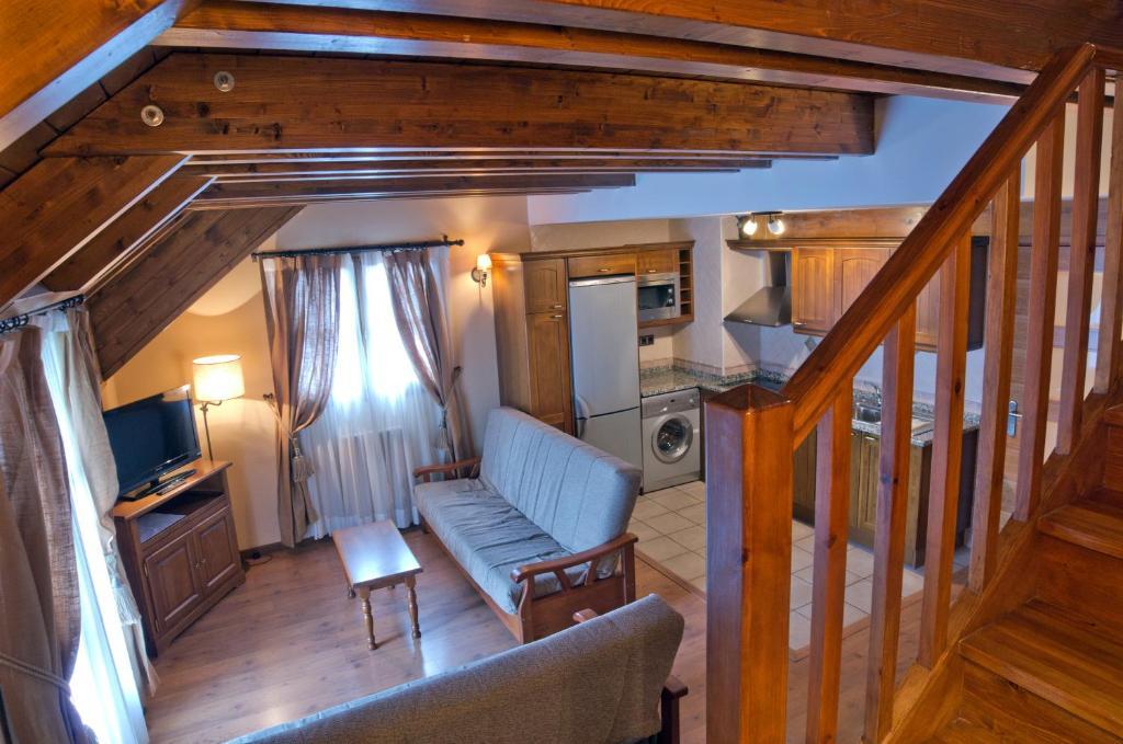 Apartamentos Casa Lavedan Трамакастилья-де-Тена Экстерьер фото