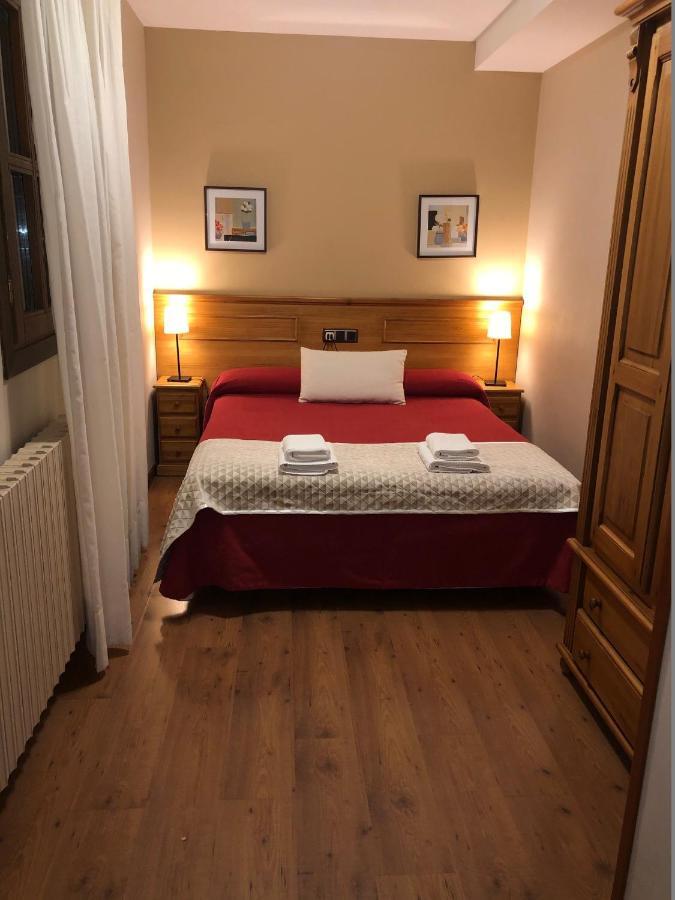 Apartamentos Casa Lavedan Трамакастилья-де-Тена Экстерьер фото