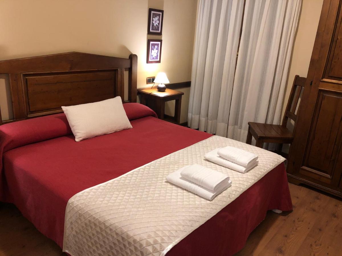 Apartamentos Casa Lavedan Трамакастилья-де-Тена Экстерьер фото