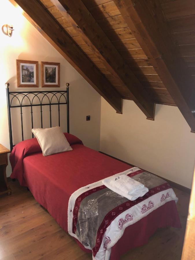 Apartamentos Casa Lavedan Трамакастилья-де-Тена Экстерьер фото